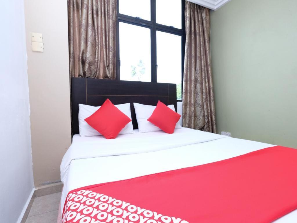 Mrj Hotel Wakaf Che Yeh 2 Кота-Бару Экстерьер фото